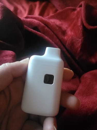 Customer photo review of Blue Dream Disposable Premium Vape Pen 6000mg - Sativa
