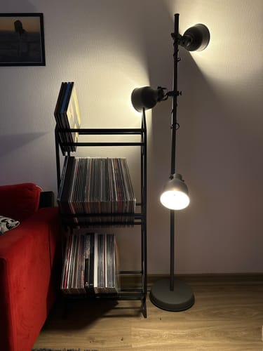 Customer photo review of Porta Vinilo Tres Niveles | LUXE METAL BLACK