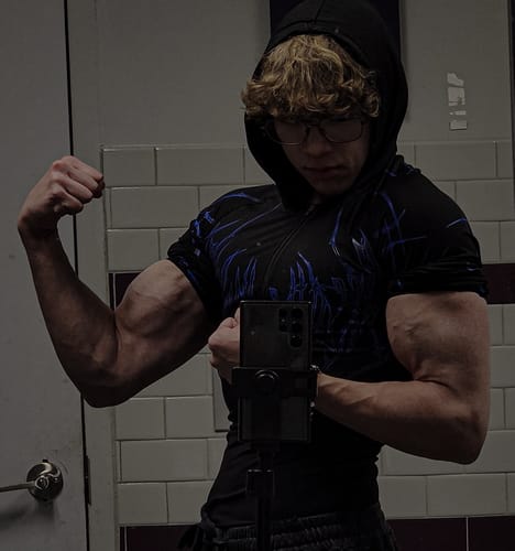 Customer photo review of Void Tech™ Hollow Knight hoodie Compression [MOONLIGHT BLUE]
