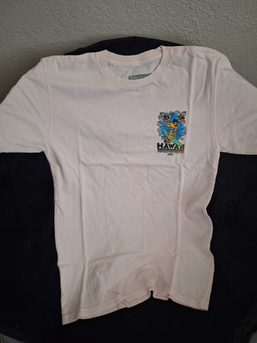 Customer photo review of MEN'S NORTH SHORE SURFING GRAPHIC TEE