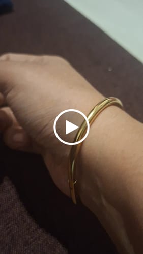 Customer video review of Nail Bangle Bracelet