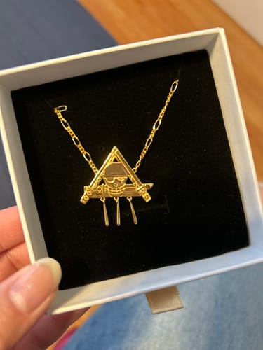 Customer photo review of Moss Head Necklace