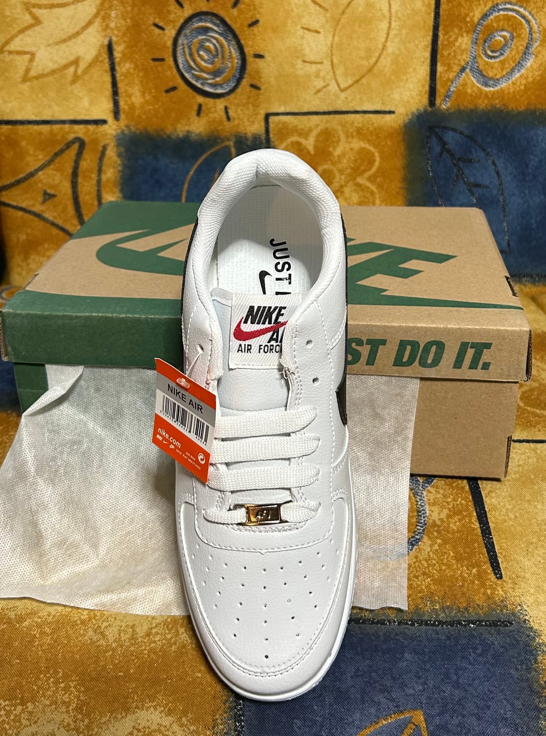Customer photo review of Tenis 270 Blanco Negro