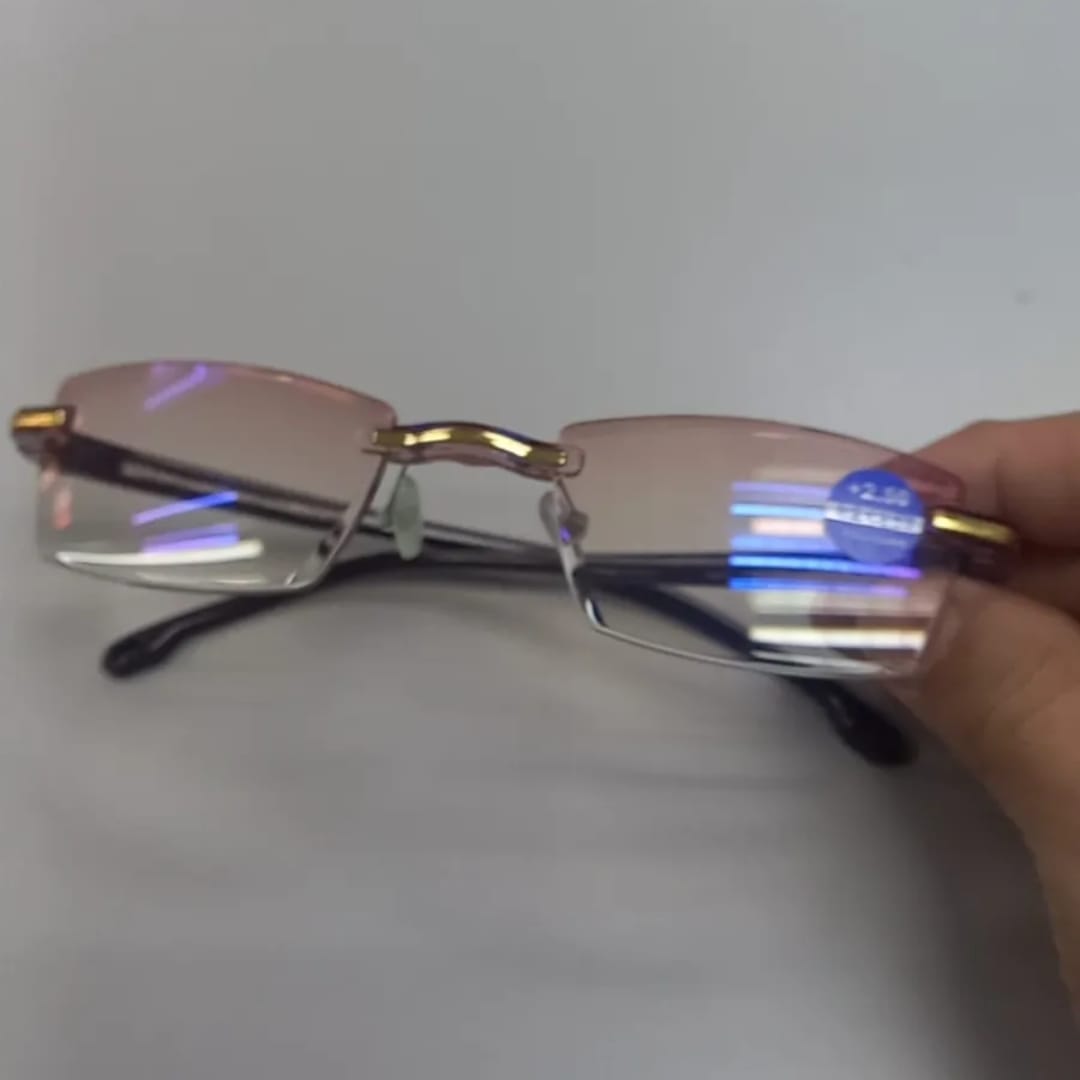 Customer photo review of Onverwoestbare Multifocale Leesbril (1+1 Gratis) - SteadySight