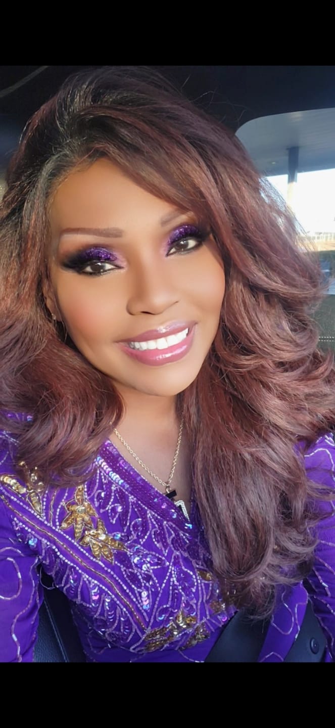 Customer photo review of Outre Perfect Hairline Synthetic HD Lace Wig - JULIANNE