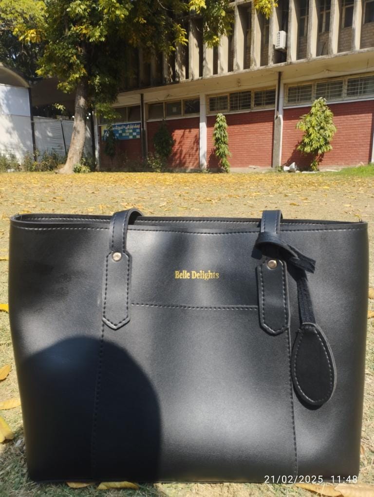 Customer photo review of Black Belle The Tote Bag