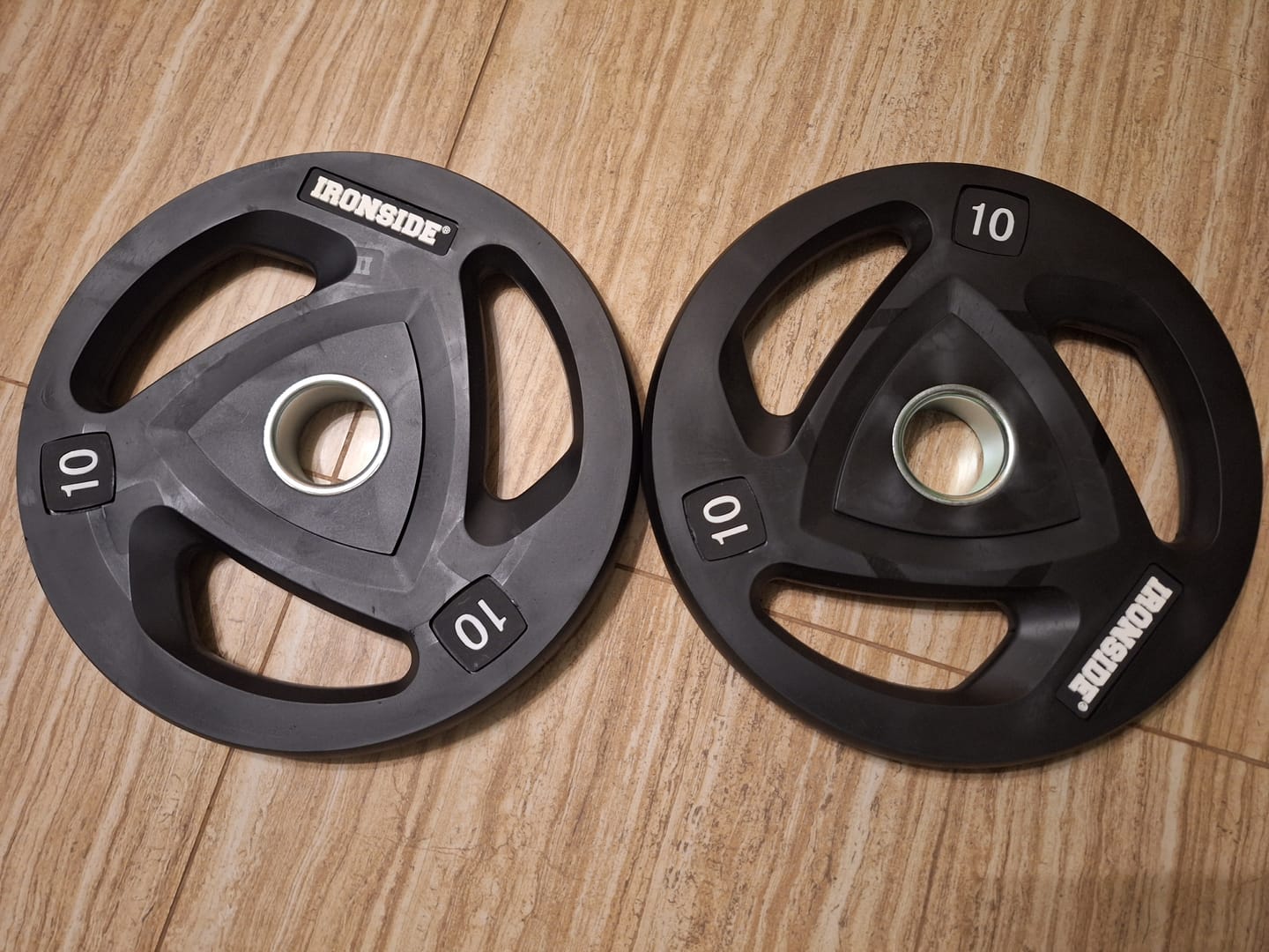 Customer photo review of Discos de 3 Agarres IRONSIDE (2.5 a 20 kg)