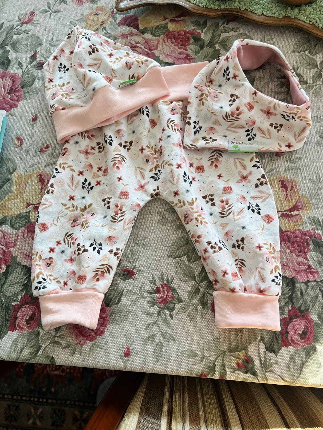 Customer photo review of Naturkind Biomode® 3-teiliges MitwachsSet  für Babys  Boho Flowers