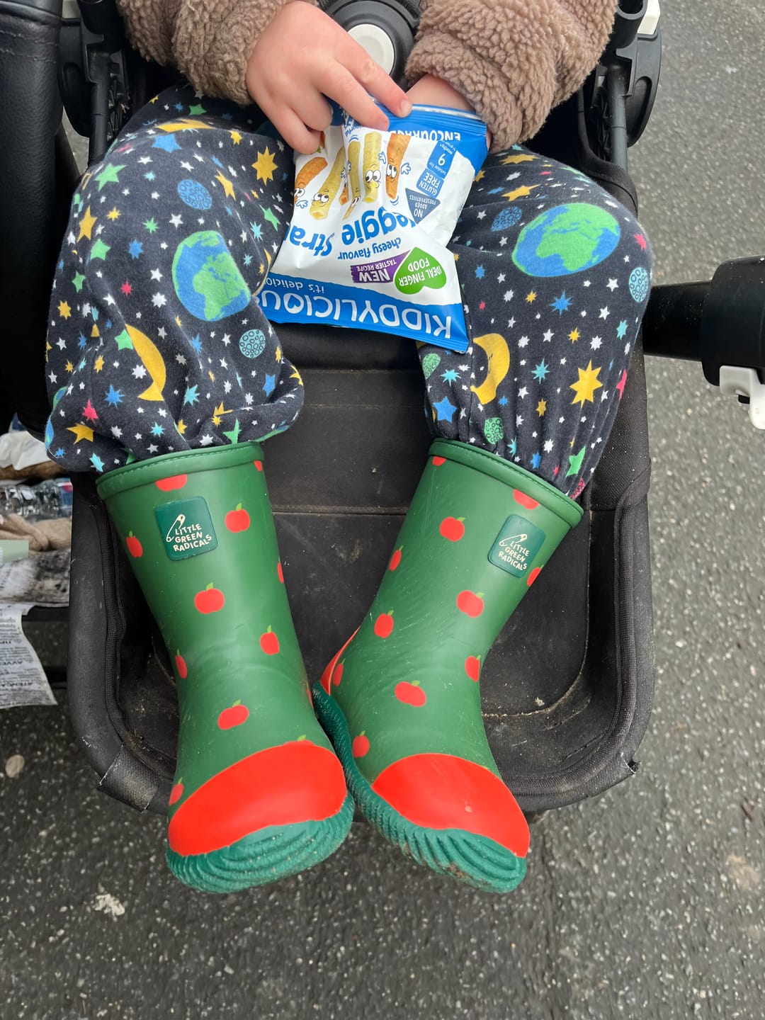 Customer photo review of Red Apples Classic Wellington Fair Rubber Natural Waterproof Boots