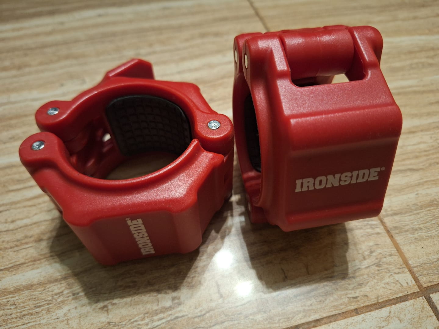 Customer photo review of Collarines Plásticos PRO IRONSIDE (par)