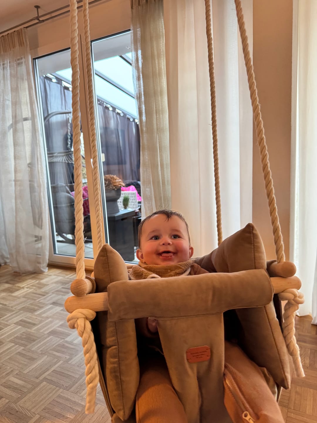 Customer photo review of Premium Brown Schaukel
