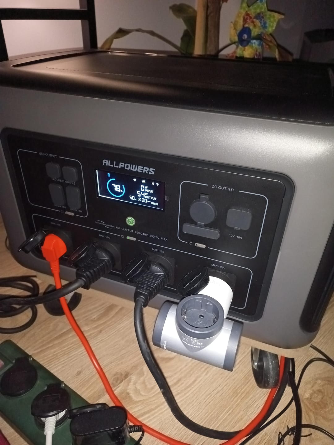 Customer photo review of ALLPOWERS R3500 Home Backup Power Station 3500W 3168Wh