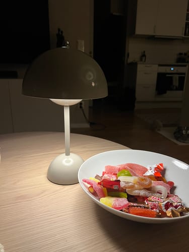 Customer photo review of Bordslampa - Svamplampa Flowerbud - Batteridriven 5000 mAH