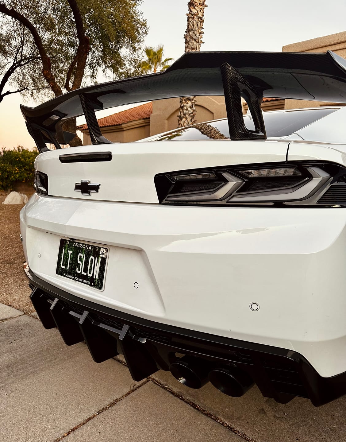Customer photo review of 2017-2025 Chevy Camaro ZL1 / ZL1 1LE EVO Diffuser W/ Smokey Reflectors Gloss Black