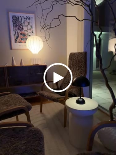 Customer video review of Bordslampa - Svamplampa Flowerbud - Batteridriven 5000 mAH