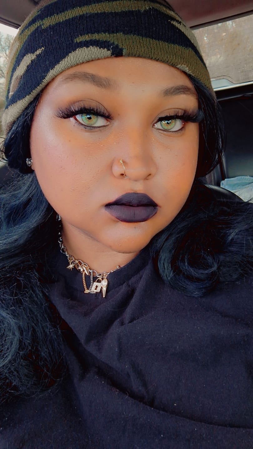 Customer photo review of New York Green Colored Contact Lenses
