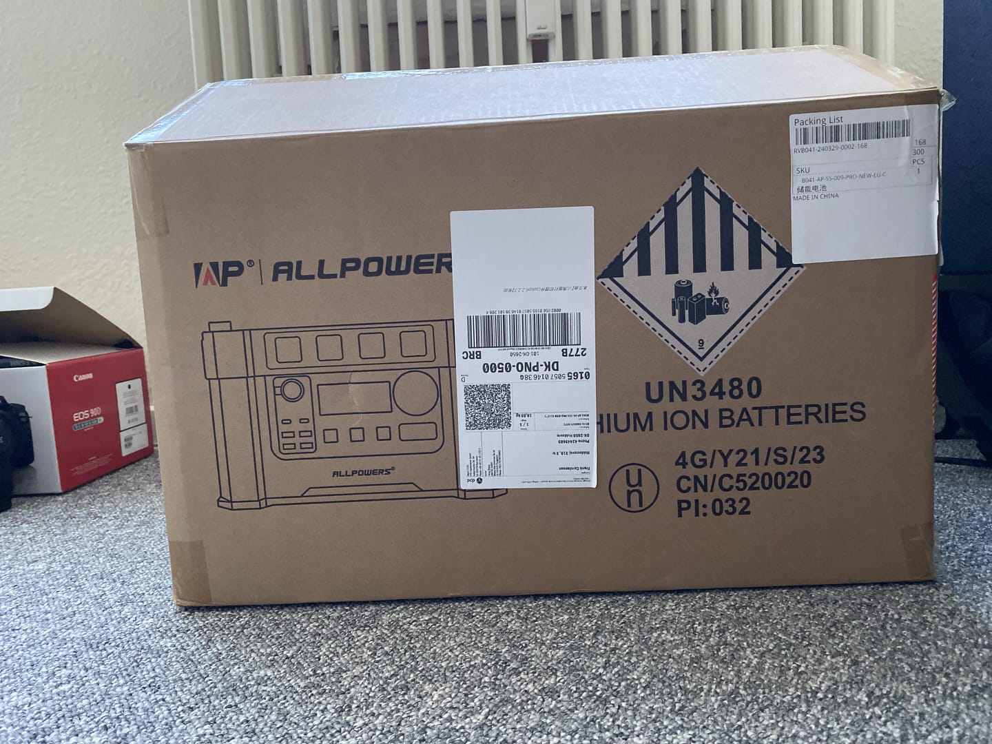 Customer photo review of ALLPOWERS Solar Generator Kit 2400W (S2000 Pro + SP033 200W Solar Panel)