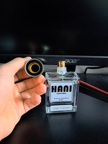 Customer photo review of Hani Elysian