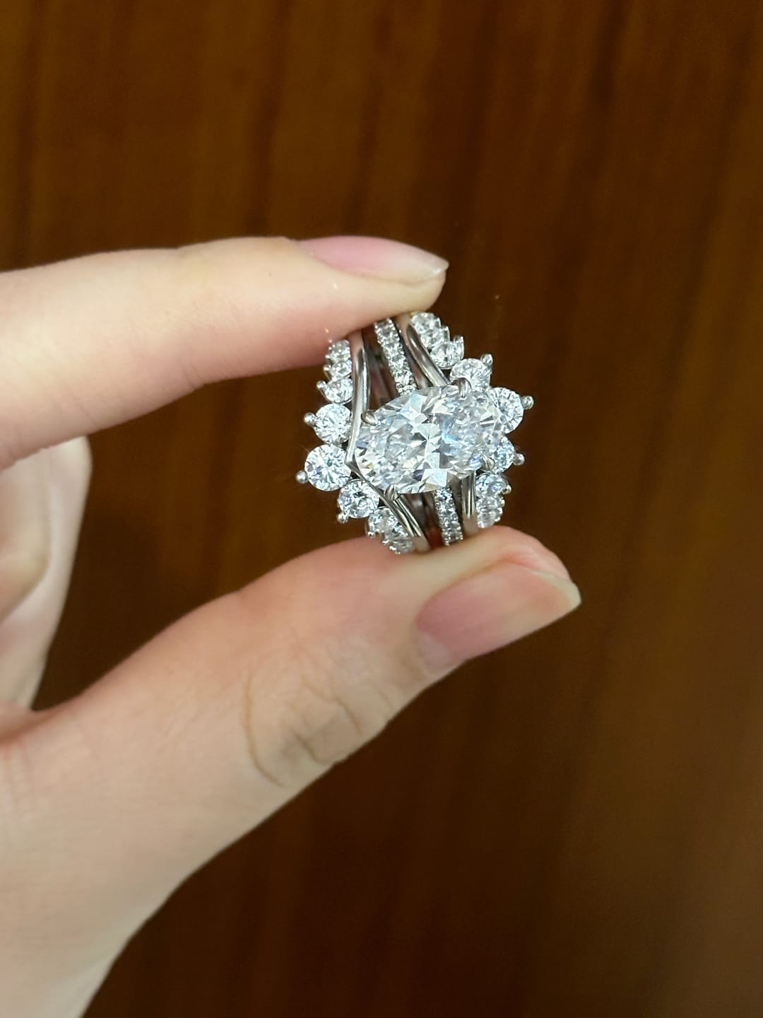 Customer photo review of Louily Exclusive 4.0Ct/5.0Ct Oval Cut Wedding Ring Set With Jacket Wedding Band