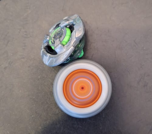 Customer photo review of Takara Tomy Beyblade X UX-13 Booster Golem Rock 1-60 UN