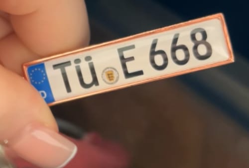 Customer photo review of Kennzeichen Schlüsselanhänger Mini Nummernschild Metall