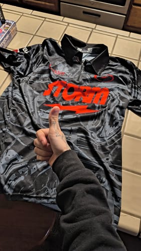 Customer photo review of STORM - TROPICAL SURGE MIDNIGHT PEARL - BOWLING JERSEY