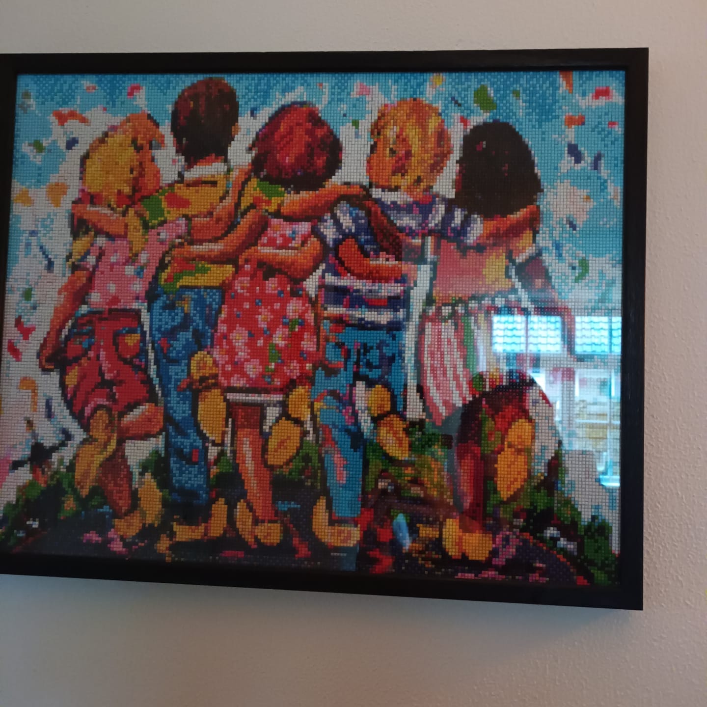 Customer photo review of Vrolijk Schilderij - Arm In Arm