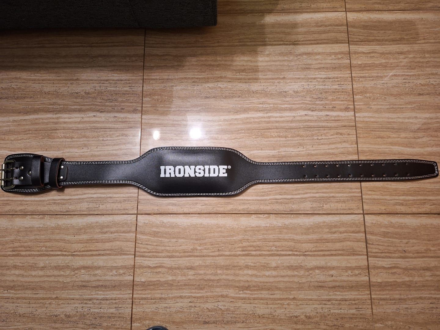 Customer photo review of Cinturón de Levantamiento de Pesas IRONSIDE