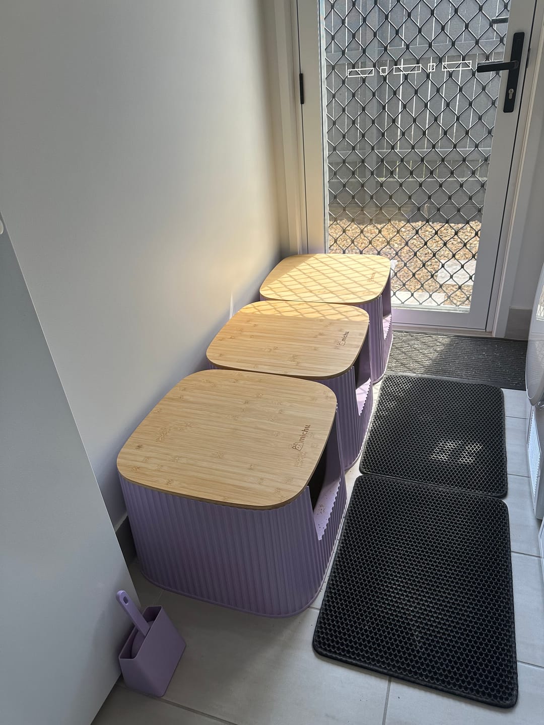 Customer photo review of Michu XXL Stella Deluxe Cat Litter Box - Spacious Design