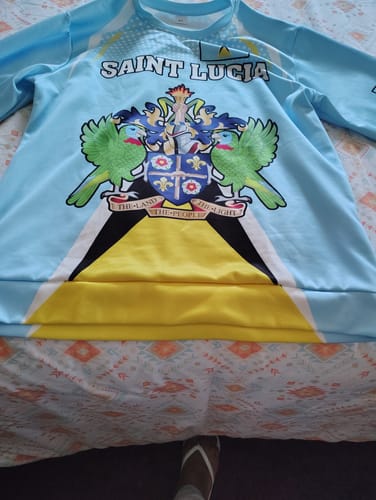 Customer photo review of Personalized Saint Lucia Coat Of Arms Sweatshirt Sent Lisi Flag Style LT18