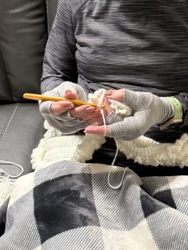 Customer photo review of Premium Onecompress™ Gloves