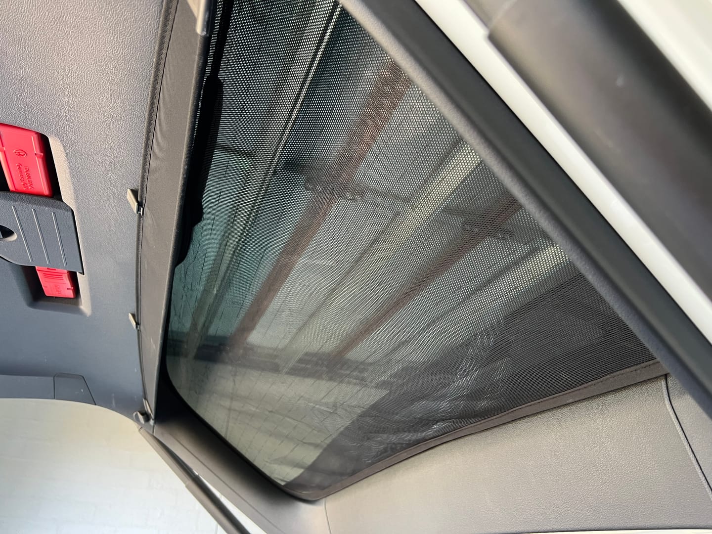 Customer photo review of Volkswagen Touareg Car Window Shades