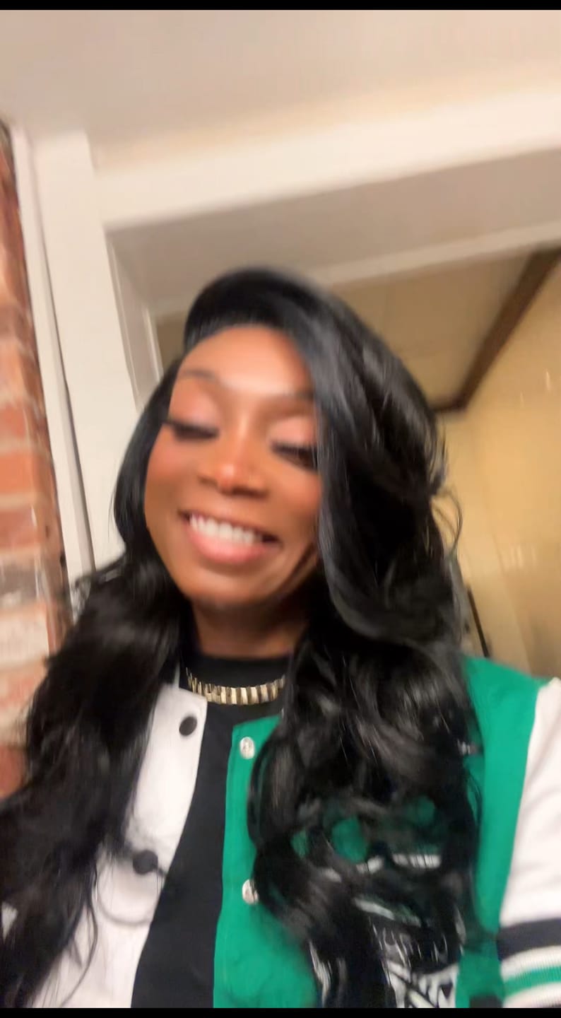 Customer photo review of Sensationnel Cloud 9 Synthetic 13X6 HD Lace Wig - GLENNA