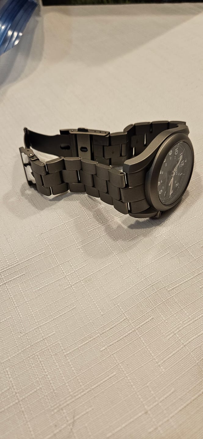 Customer photo review of VOYAGER - 100M Waterproof Titanium Automatic Field Watch | Black-bracelet