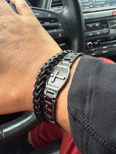 Customer photo review of Black Mamba Bracelet: Helps Pair Veterans With A Service Dog Or Shelter Dog