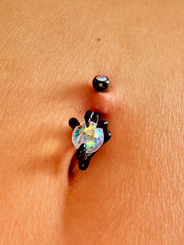 Customer photo review of Basilisk Dragon Claw Belly Bar in Titanium Black