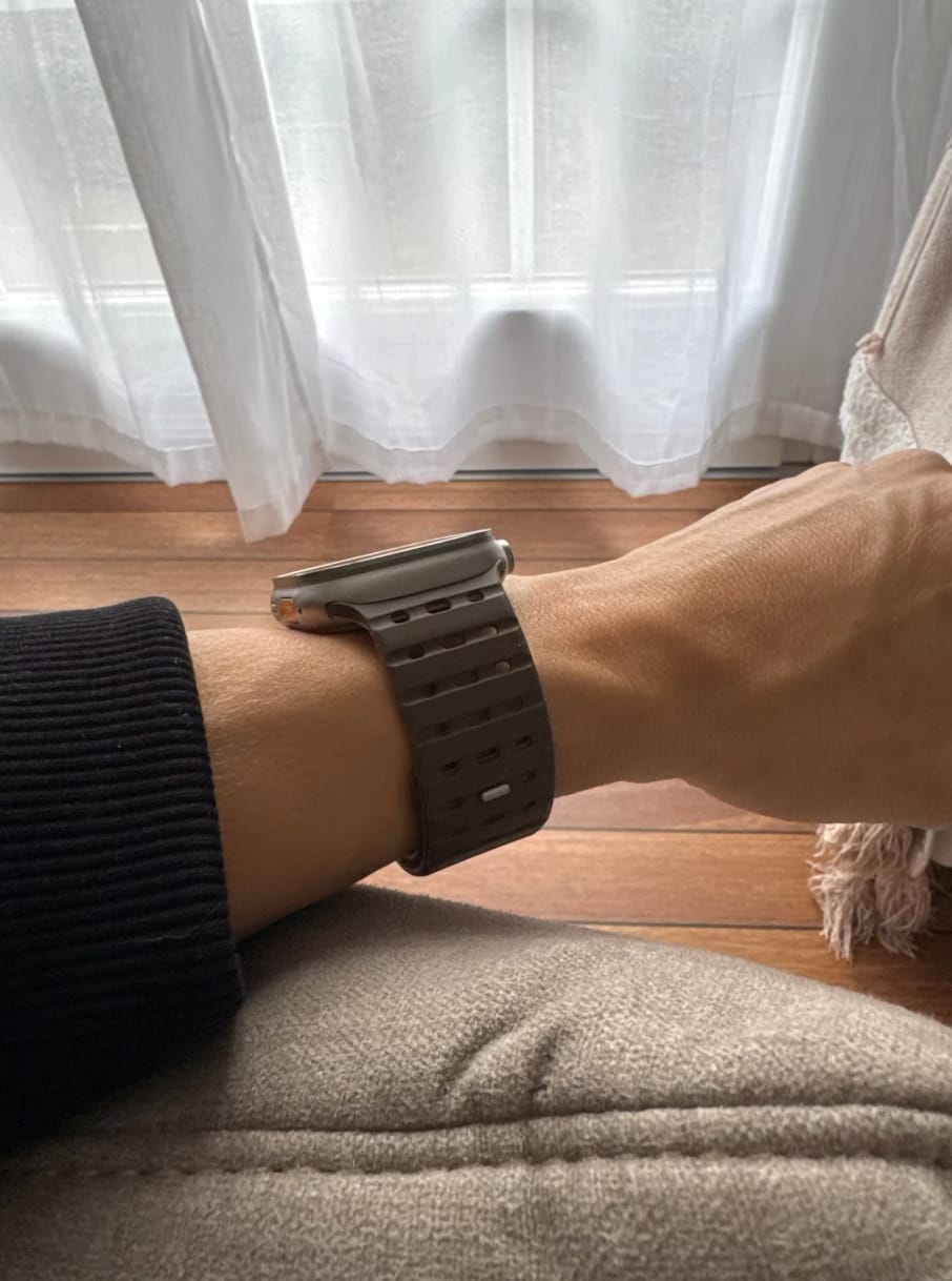 Customer photo review of Sport Silicone Magnetic Strap For Apple Watch