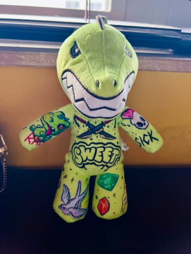Customer photo review of Thrash the Dino 8-inch Sprout Plushie