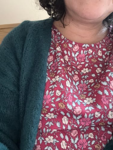 Customer photo review of Blouse Amarante - bel armuré fleuri grenat