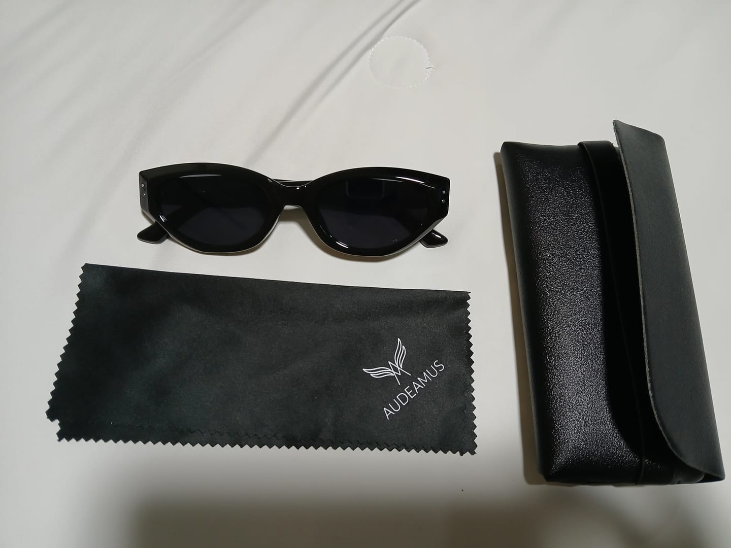 Customer photo review of Kyoto Oval Framed Sunglasses