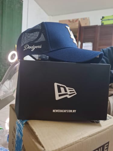 Customer photo review of 9FORTY A-Frame Trucker Los Angeles Dodgers Color Era Oceanside Blue Snapback