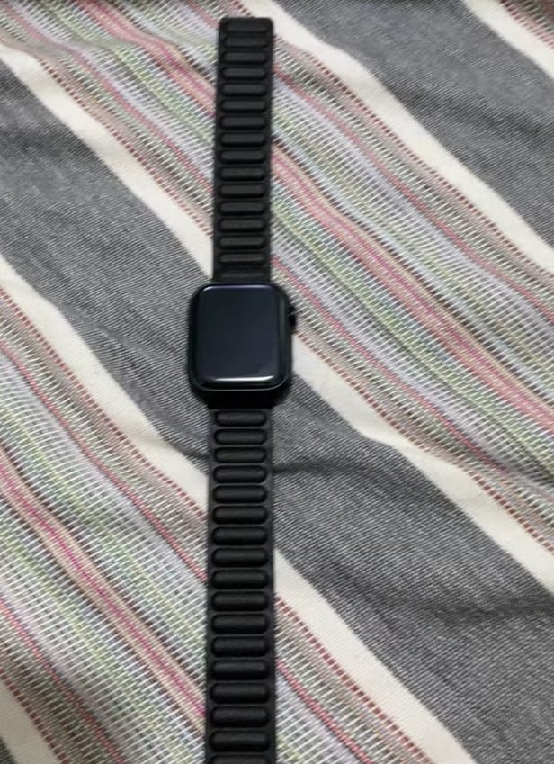 Customer photo review of Pebbled Woven Magnetic Band