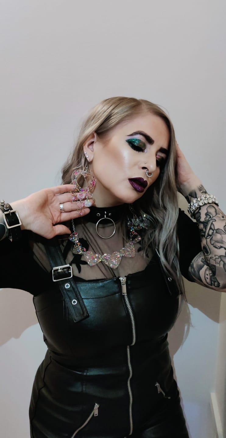 Customer photo review of Rakkaus