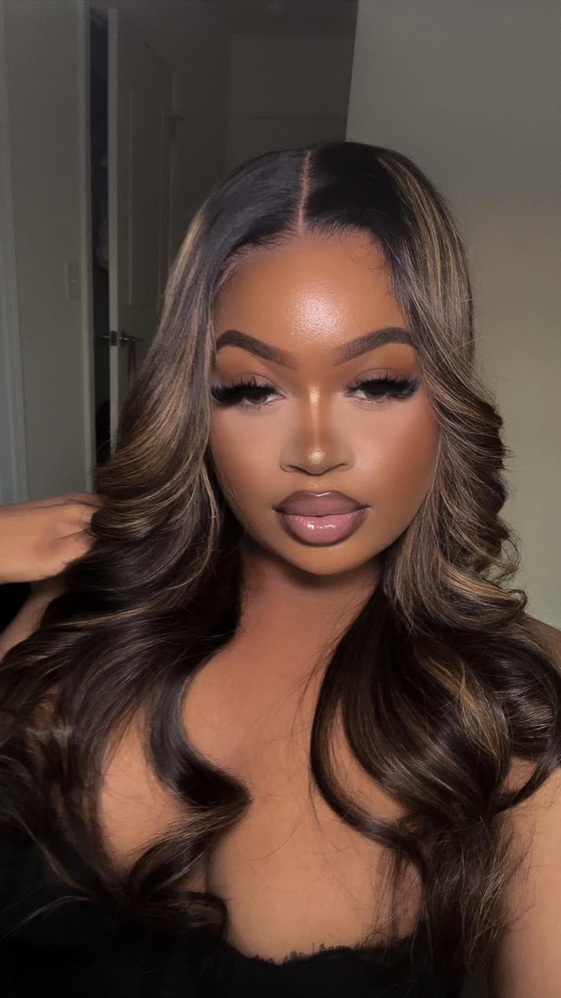 Customer photo review of Wavymy Layered Cut Balayage Highlight Wear Go Glueless Lace Pre-Bleached Straight Wigs Pre-pluck 180% Density Human Hair Wigs