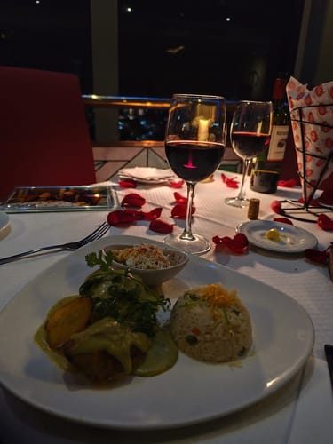 Customer photo review of Cena Romántica Febrero