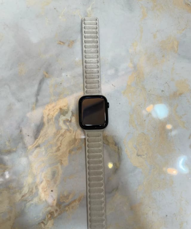 Customer photo review of Pebbled Woven Magnetic Band