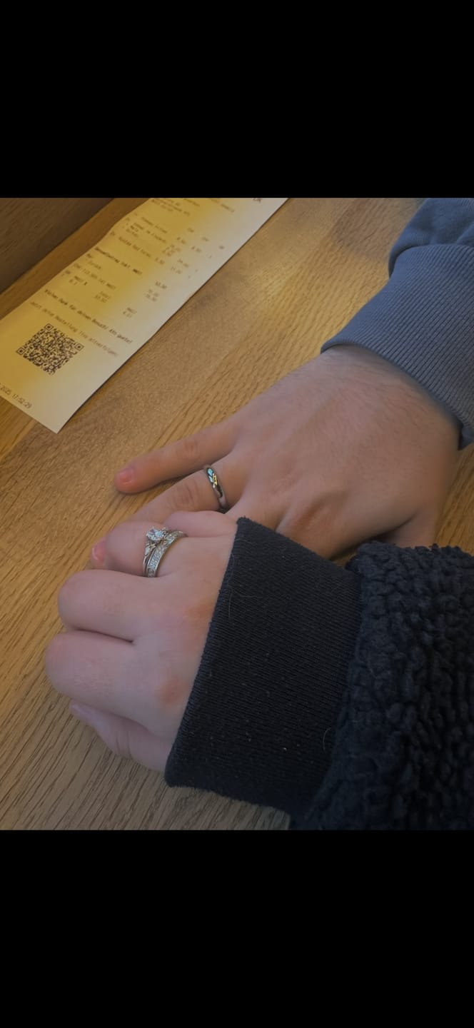 Customer photo review of Arena Ring | 18K vergoldet