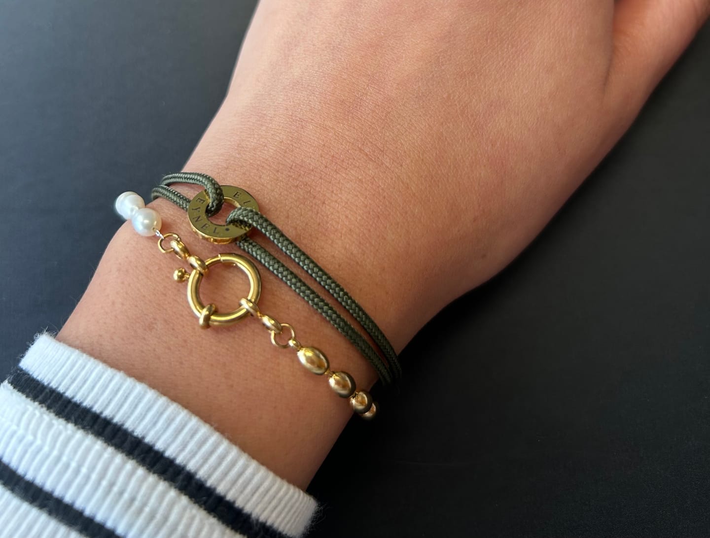 Customer photo review of Gravur Armband SHINY APO