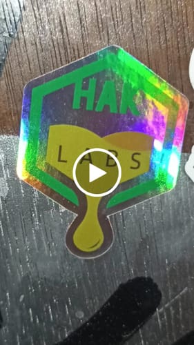 Customer video review of Stickers Holográficos
