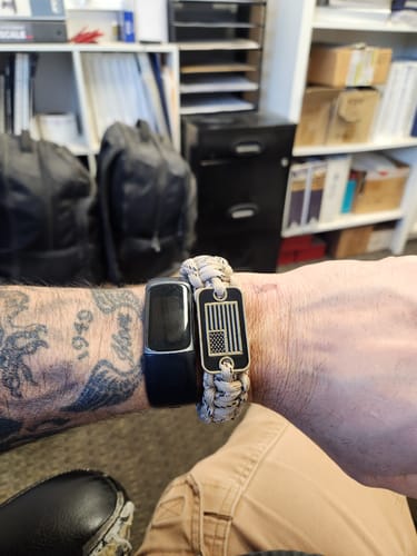 Customer photo review of Desert Camo Paracord Bronze Flag Bracelet - Helps Pair Veterans With A Service Dog Or Shelter Dog